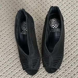 Heeled booties